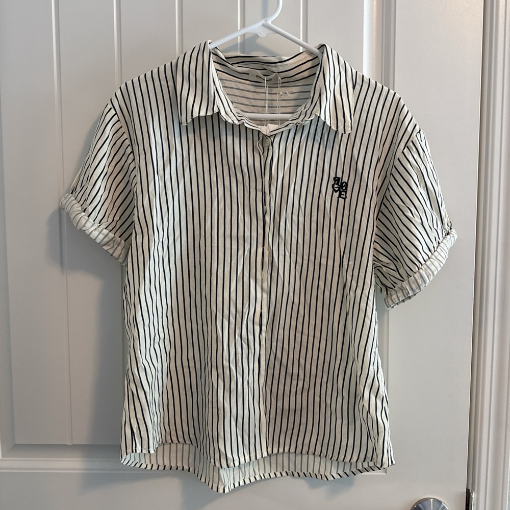 NWT Sweewe Women’s Striped Button-Up Shirt